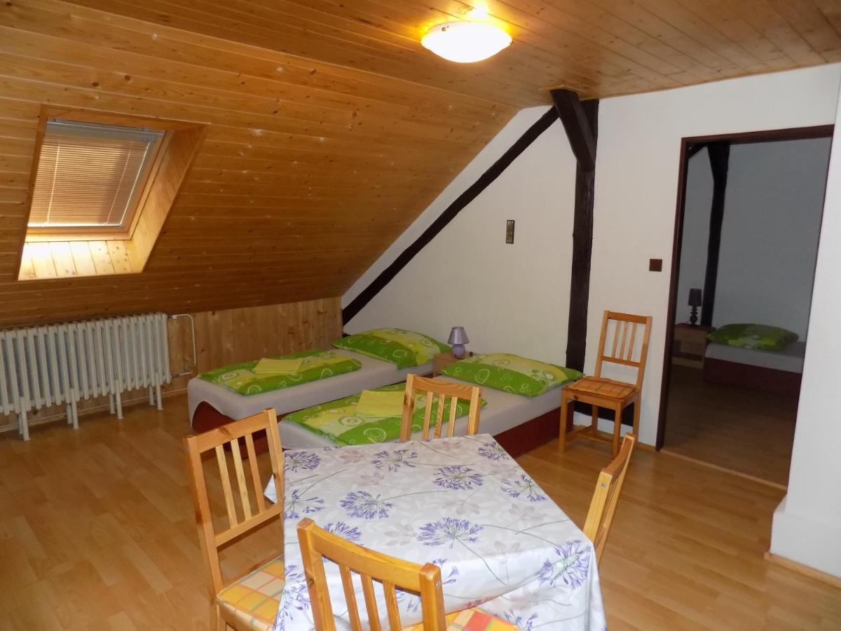 Ubytovani Apartmany Ferencikova Nove Hrady  Exterior photo